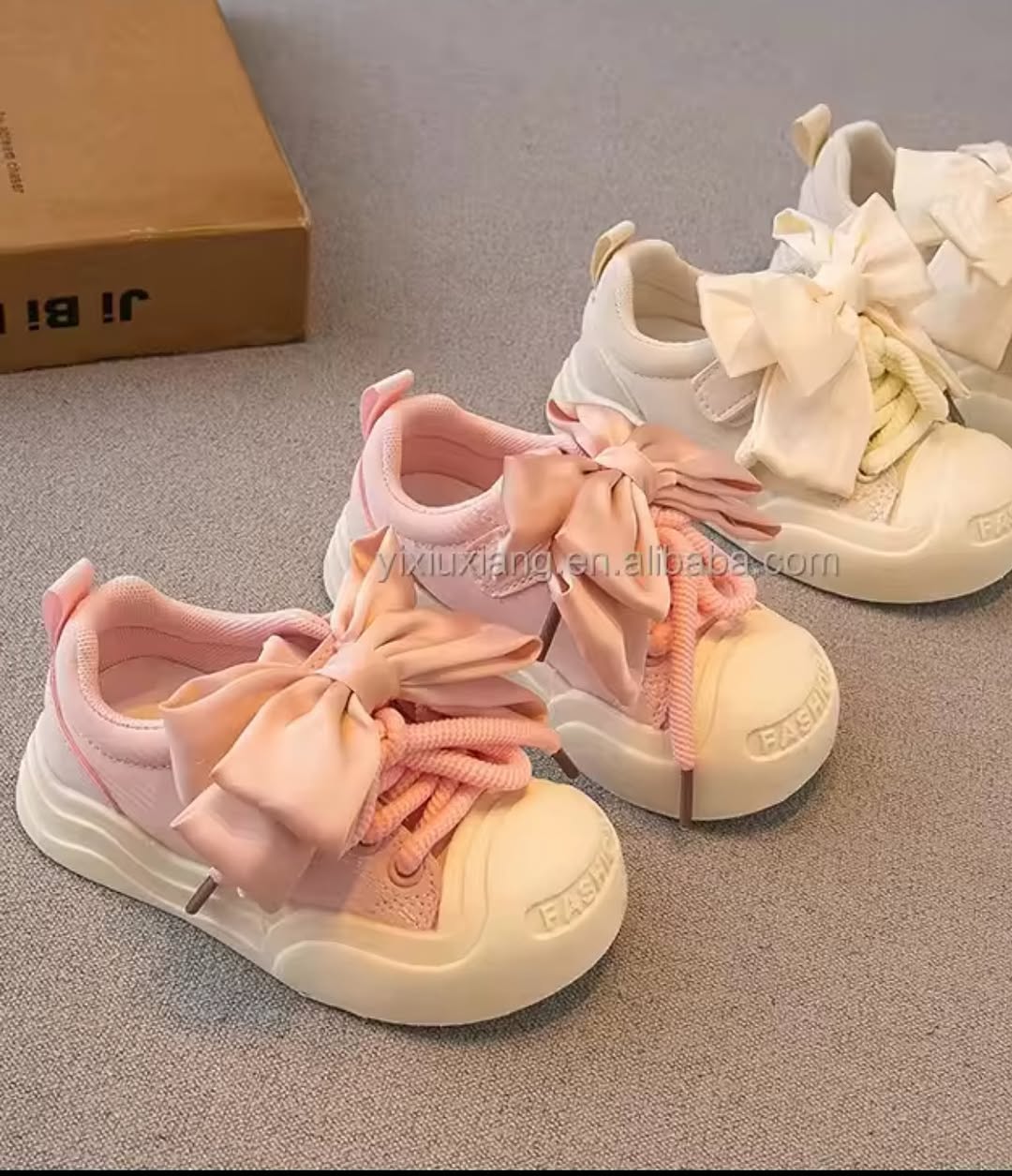 Kids Bow Sneakers, Pink