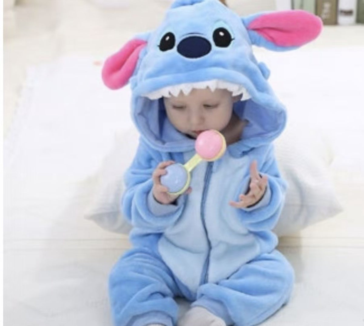 Stitch Kids Jumpsuit, hood detail